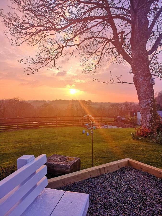 Sunset Hideaway Villa นาร์เบิร์ธ ภายนอก รูปภาพ